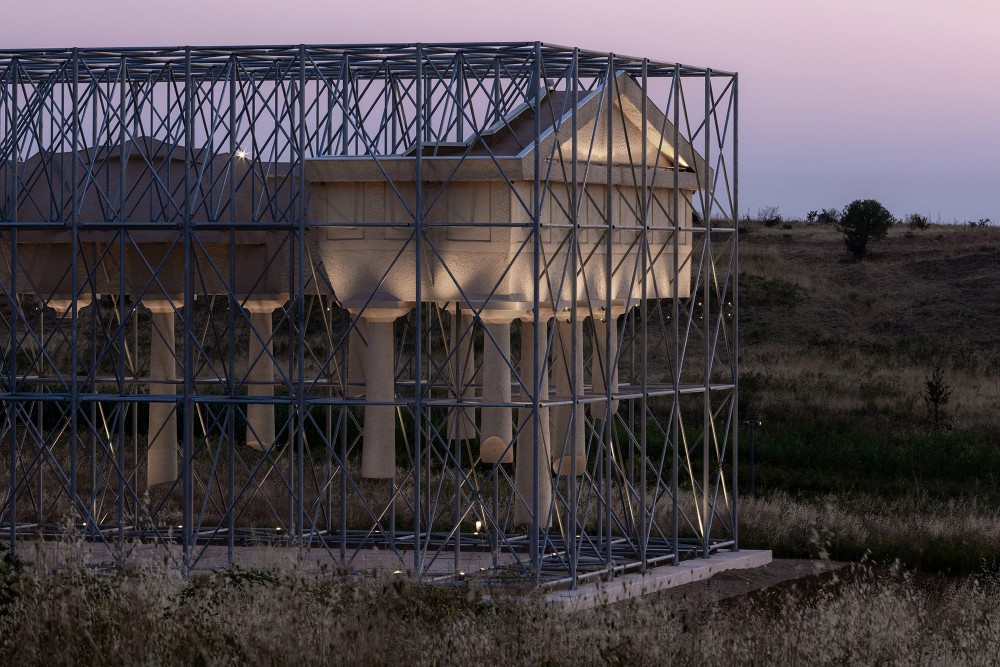 134 Inverse Ruin Photo 01 Photo Roberto Conte